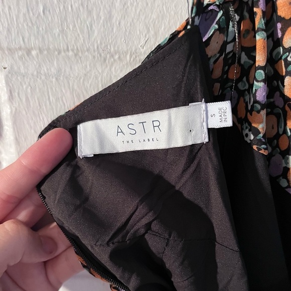 ASTR Ruched Tie Floral Multicolored Mini Dress, SZ S — LIKE NEW! - Picture 8 of 9